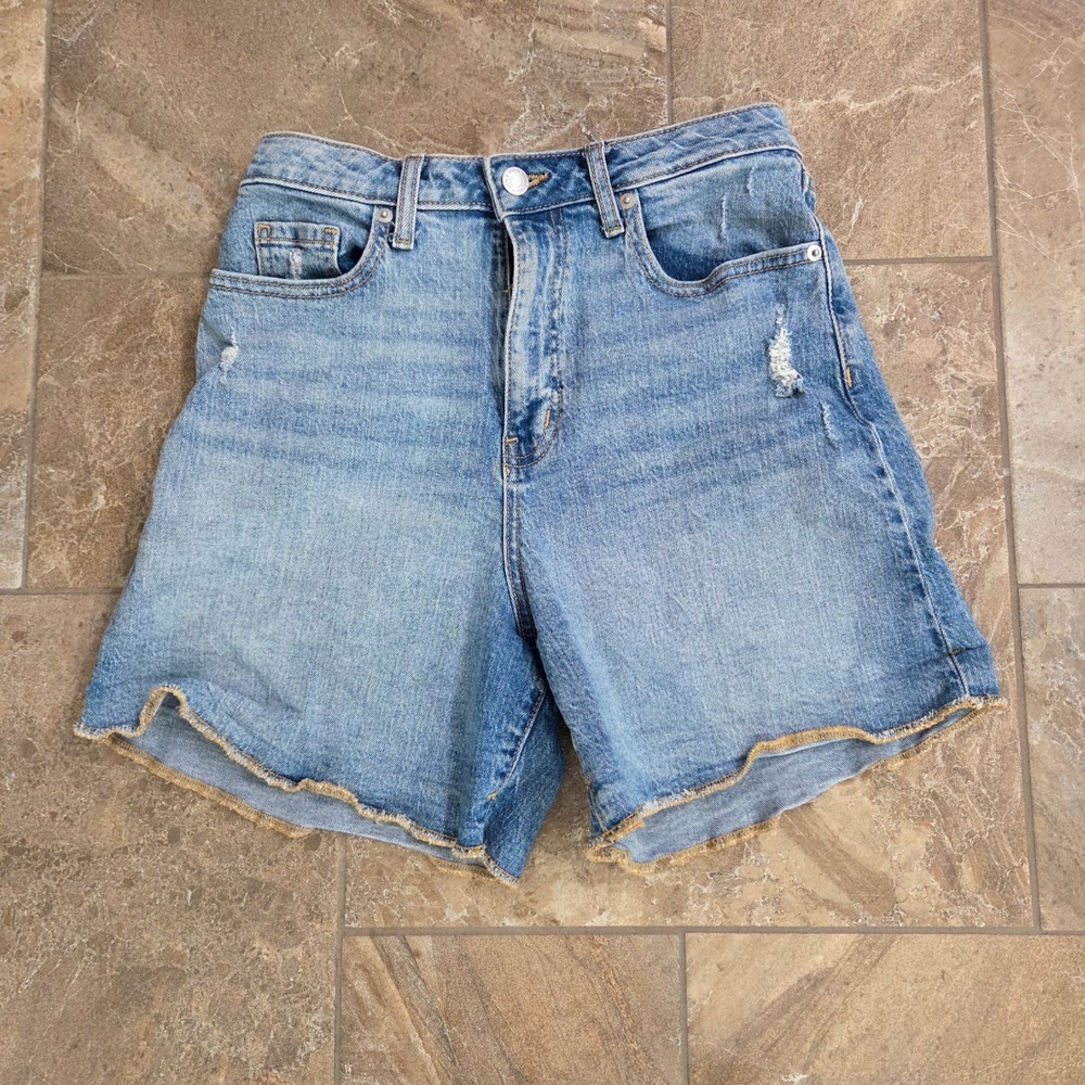 Wild Fable Women High Rise Distressed Denim Shorts Medium Wash Scalloped Hem 4/R